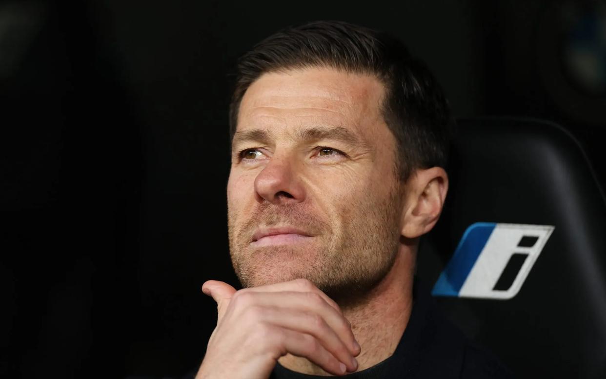 在线娱乐-阿隆索离开皇马真因曝光：缺乏尊重，与维尼修斯、巴尔韦德有冲突